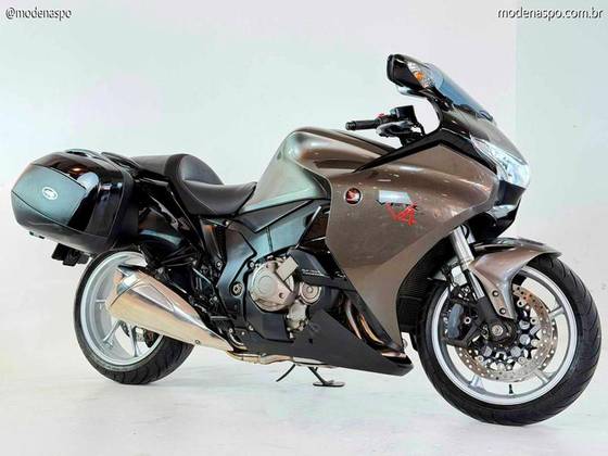 HONDA VFR 1200F 